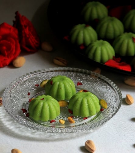 Pista Sandesh - Plattershare - Recipes, food stories and food enthusiasts
