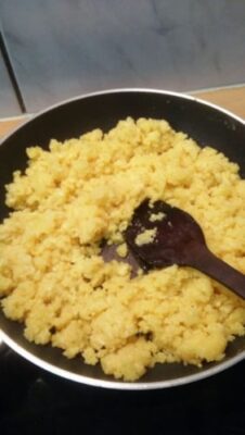 Luxurious Moong Dal Halwa: A Classic Indian Dessert - Plattershare - Recipes, food stories and food lovers Luxurious Moong Dal Halwa: A Classic Indian Dessert - Plattershare - Recipes, food stories and food lovers