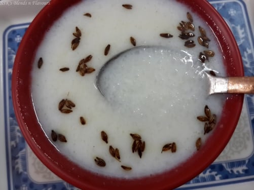 Nugalu Kanji / Rice Sooji Porridge - Plattershare - Recipes, food stories and food lovers