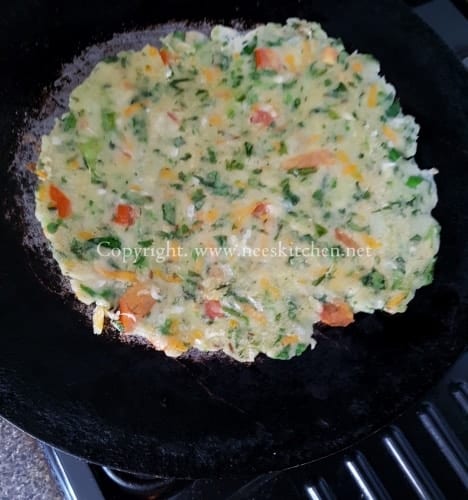 Mixed Vegetable Akki Roti - Plattershare - Recipes, food stories and food enthusiasts