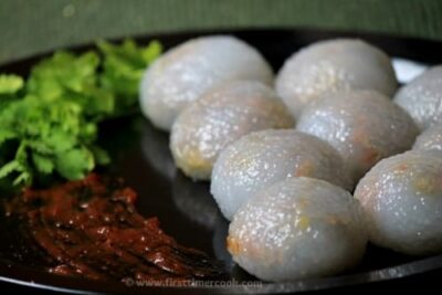 Vegetarian Sago Dumplings: A Flavorful Thai Snack - Plattershare - Recipes, food stories and food lovers Vegetarian Sago Dumplings: A Flavorful Thai Snack - Plattershare - Recipes, food stories and food lovers
