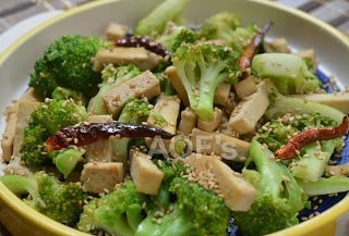 Broccoli And Tofu Salad - Plattershare - Recipes, food stories and food lovers