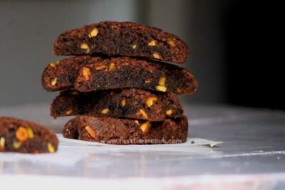 Irresistible Eggless Chocolate Pistachio Biscotti: A Twice-Baked Treat - Plattershare - Recipes, food stories and food lovers Irresistible Eggless Chocolate Pistachio Biscotti: A Twice-Baked Treat - Plattershare - Recipes, food stories and food lovers