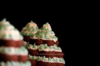 Eggless Christmas Tree Chocolate Cookies - Plattershare - Recipes, food stories and food lovers