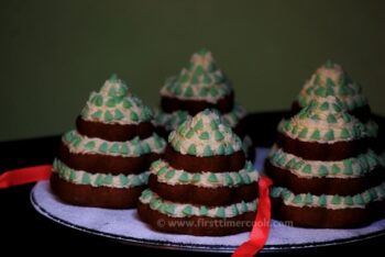 Eggless Christmas Tree Chocolate Cookies - Plattershare - Recipes, food stories and food lovers