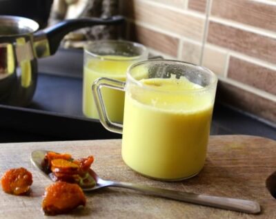 Soothing Turmeric Latte: A Golden Milk Recipe with Aromatic Spices - Plattershare - Recipes, food stories and food lovers Soothing Turmeric Latte: A Golden Milk Recipe with Aromatic Spices - Plattershare - Recipes, food stories and food lovers
