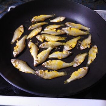 Tiny Fish (Bengali) - Plattershare - Recipes, food stories and food lovers