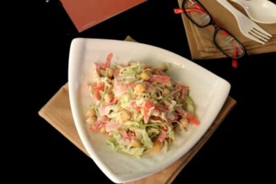 Crunchy Chickpea & Cabbage Slaw: A Refreshing, High-Protein Salad - Plattershare - Recipes, food stories and food lovers Crunchy Chickpea & Cabbage Slaw: A Refreshing, High-Protein Salad - Plattershare - Recipes, food stories and food lovers