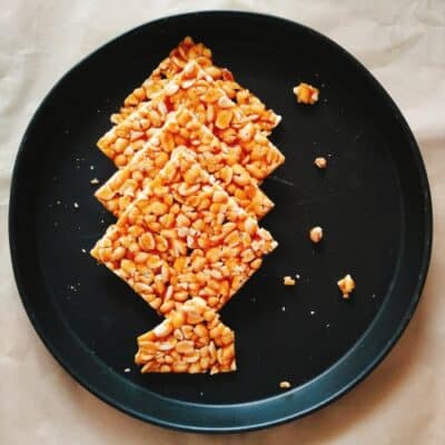 Peanut Sweet Pancake | Shenga Holige - Plattershare - Recipes, food stories and food enthusiasts