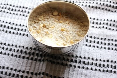 Peanut Chikki With Jaggery - Plattershare - Recipes, food stories and food enthusiasts