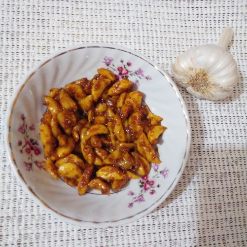 Garlic Pickle - Plattershare - Recipes, Food Stories And Food Enthusiasts