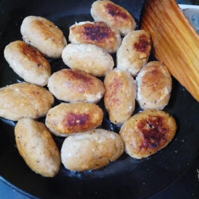 Bengali Sweet Potato Rasgulla (Ras Puli) with a Cheddar Twist - Plattershare - Recipes, food stories and food lovers Bengali Sweet Potato Rasgulla (Ras Puli) with a Cheddar Twist - Plattershare - Recipes, food stories and food lovers