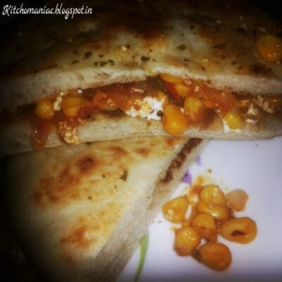 Homemade Stuffed Paneer Kulcha: A Delicious Indian Flatbread - Plattershare - Recipes, food stories and food lovers Homemade Stuffed Paneer Kulcha: A Delicious Indian Flatbread - Plattershare - Recipes, food stories and food lovers