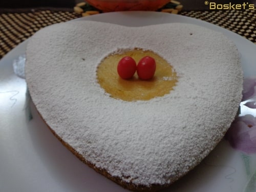 Eggless Vanilla Sponge Cake - Plattershare - Recipes, food stories and food enthusiasts