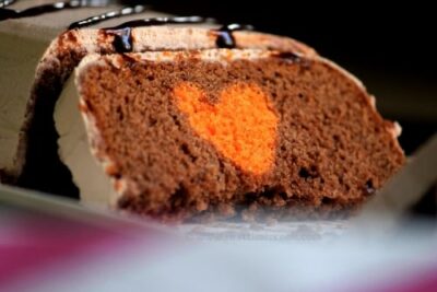 Hidden Heart Valentine's Cake: A Chocolate-Orange Surprise - Plattershare - Recipes, food stories and food lovers Hidden Heart Valentine's Cake: A Chocolate-Orange Surprise - Plattershare - Recipes, food stories and food lovers