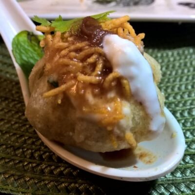 Dahi Puri Chaat: A Valentine's Day Treat - Plattershare - Recipes, food stories and food lovers Dahi Puri Chaat: A Valentine's Day Treat - Plattershare - Recipes, food stories and food lovers