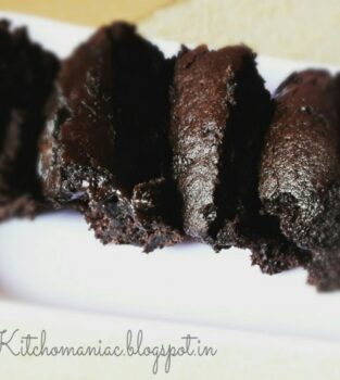 Veg Chocolate Cake (No Butter Cake) Valentines Day - Plattershare - Recipes, food stories and food lovers
