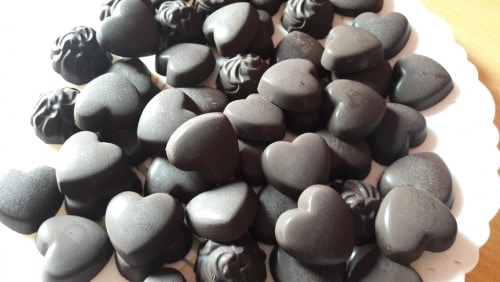 Home Made Chocolates Valentines Day - Plattershare - Recipes, food stories and food lovers