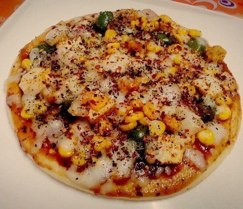 Tawa Pizza - Plattershare - Recipes, Food Stories And Food Enthusiasts