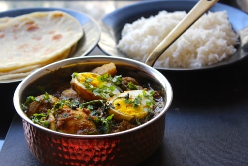 Dim Kosha (Bengali Style Egg Curry) - Plattershare - Recipes, food stories and food lovers