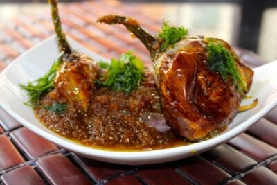 Bharwan Baingan (Stuffed Baby Eggplant/Brinjal) - Plattershare - Recipes, food stories and food lovers