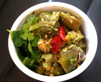 Vankaya Kothimeera Karam: A Vibrant Andhra Eggplant & Coriander Curry - Plattershare - Recipes, food stories and food lovers Vankaya Kothimeera Karam: A Vibrant Andhra Eggplant & Coriander Curry - Plattershare - Recipes, food stories and food lovers