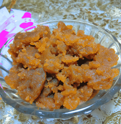 Gurudware Wala Kanna Prasad ( Atta Halwa ) - Plattershare - Recipes, food stories and food lovers