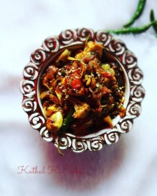 Spicy & Tangy Kathal Ki Sabji (Jackfruit Curry) - Plattershare - Recipes, food stories and food lovers Spicy & Tangy Kathal Ki Sabji (Jackfruit Curry) - Plattershare - Recipes, food stories and food lovers
