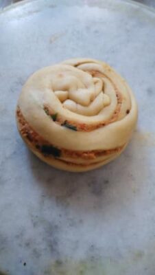 Chef Pankaj Bhadouria's Jalebi Paratha: Crispy, Spicy & Flavorful - Plattershare - Recipes, food stories and food lovers Chef Pankaj Bhadouria's Jalebi Paratha: Crispy, Spicy & Flavorful - Plattershare - Recipes, food stories and food lovers