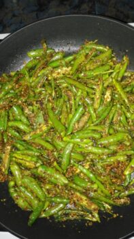 Instant Green Chilli Pickle - Plattershare - Recipes, food stories and food lovers