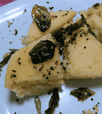 Instant Rawa Dhokla - Plattershare - Recipes, food stories and food lovers