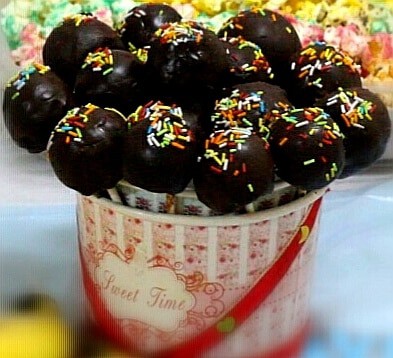 Chocolate Cake Pops - Plattershare - Recipes, Food Stories And Food Enthusiasts