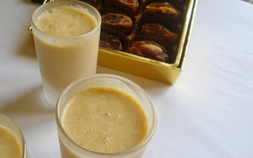 Dates Milkshake - Plattershare - Recipes, food stories and food lovers