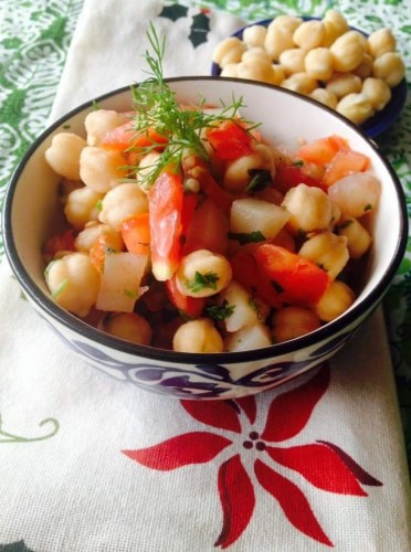 The Protein Rich Chickpeas (Kabuli Chana) Salad - Plattershare - Recipes, food stories and food enthusiasts