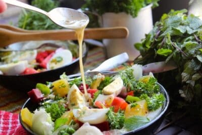 Crispy Vegetables And Egg Spring Salad - Plattershare - Recipes, food stories and food lovers