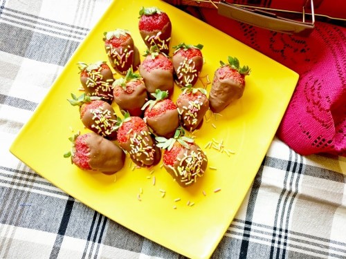 Chocolate Covered Strawberries - Plattershare - Recipes, Food Stories And Food Enthusiasts