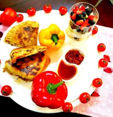 Irresistible Paneer Pizza Paratha: A Fusion Delight - Plattershare - Recipes, food stories and food lovers Irresistible Paneer Pizza Paratha: A Fusion Delight - Plattershare - Recipes, food stories and food lovers