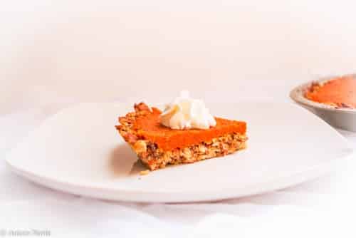 Carrot Halwa Pie With Almonds Crust - Plattershare - Recipes, food stories and food lovers