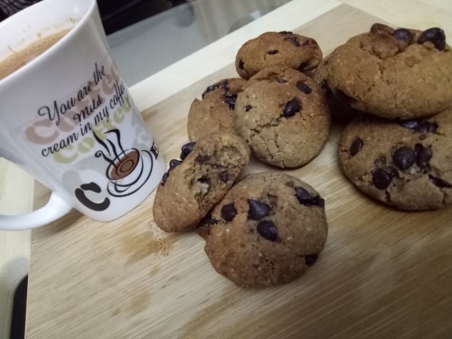 Eggless Peanut Butter Chocolate Chip Cookies With Whole Wheat Flour - Plattershare - Recipes, Food Stories And Food Enthusiasts