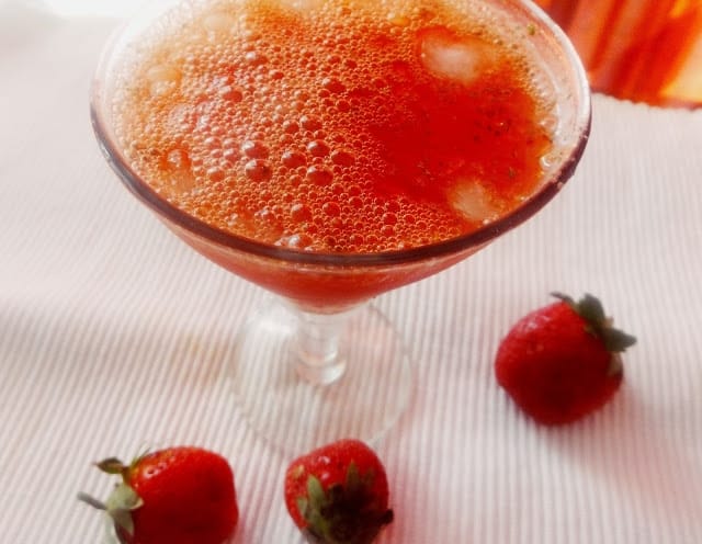 Strawberry Chiller - Plattershare - Recipes, food stories and food lovers