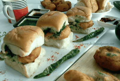 Irresistible Batata Vada Pav: The Ultimate Guide to Mumbai's Iconic Street Food Burger - Plattershare - Recipes, food stories and food lovers Irresistible Batata Vada Pav: The Ultimate Guide to Mumbai's Iconic Street Food Burger - Plattershare - Recipes, food stories and food lovers