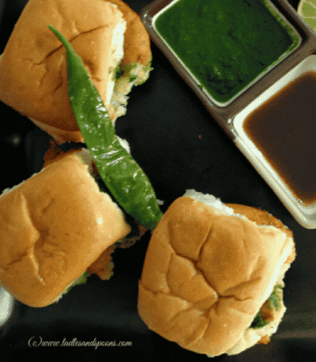 Irresistible Batata Vada Pav: The Ultimate Guide to Mumbai's Iconic Street Food Burger - Plattershare - Recipes, food stories and food lovers Irresistible Batata Vada Pav: The Ultimate Guide to Mumbai's Iconic Street Food Burger - Plattershare - Recipes, food stories and food lovers