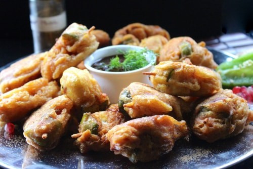 Pakodas On Sticks - Plattershare - Recipes, food stories and food lovers