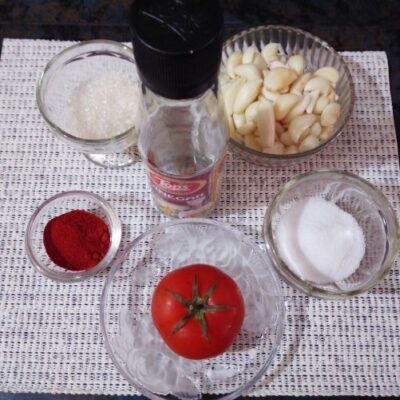 Vibrant Tomato Garlic Soup with a Touch of Cream and Cheese Straws - Plattershare - Recipes, food stories and food lovers Vibrant Tomato Garlic Soup with a Touch of Cream and Cheese Straws - Plattershare - Recipes, food stories and food lovers