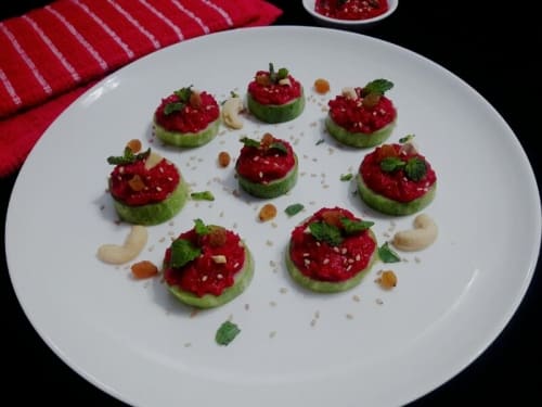 Cucumber Beetroot Hummus Canape - Plattershare - Recipes, food stories and food lovers