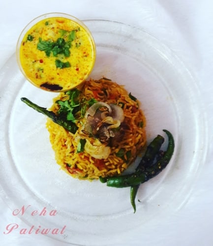Tomato With Caramalized Onion Biryani - Plattershare - Recipes, Food Stories And Food Enthusiasts