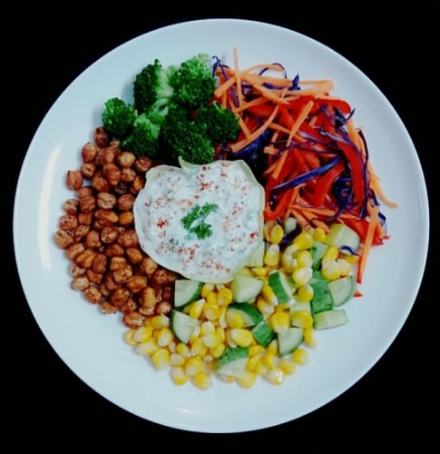 Pro-Veg Platter With Greek Yogurt Dip - Plattershare - Recipes, food stories and food lovers