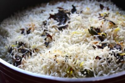 Fragrant Nawabi Tarkari Biryani: A Vegetarian Mughal Feast - Plattershare - Recipes, food stories and food lovers Fragrant Nawabi Tarkari Biryani: A Vegetarian Mughal Feast - Plattershare - Recipes, food stories and food lovers