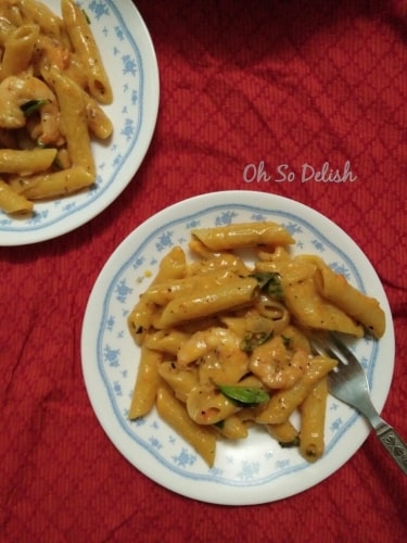 Prawn And Roasted Red Bell Pepper Basil Pasta - Plattershare - Recipes, Food Stories And Food Enthusiasts
