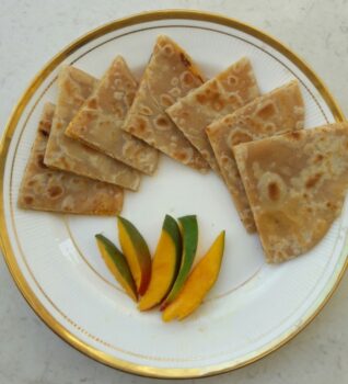 Stuffed Mango Parantha - Plattershare - Recipes, food stories and food lovers